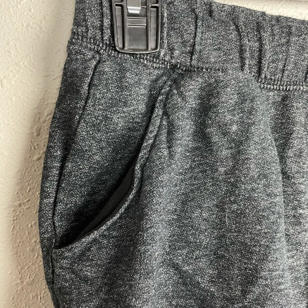 H&M Divided Shorts Size S EUC - Picture 3 of 5